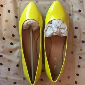 COPY - Bright yellow flats